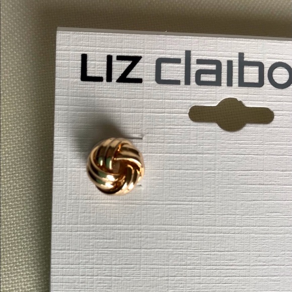 2 pairs Liz Claiborne earrings - Picture 9 of 9